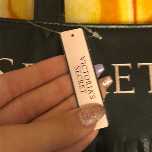 Victoria’s Secret bag! - Picture 2 of 5